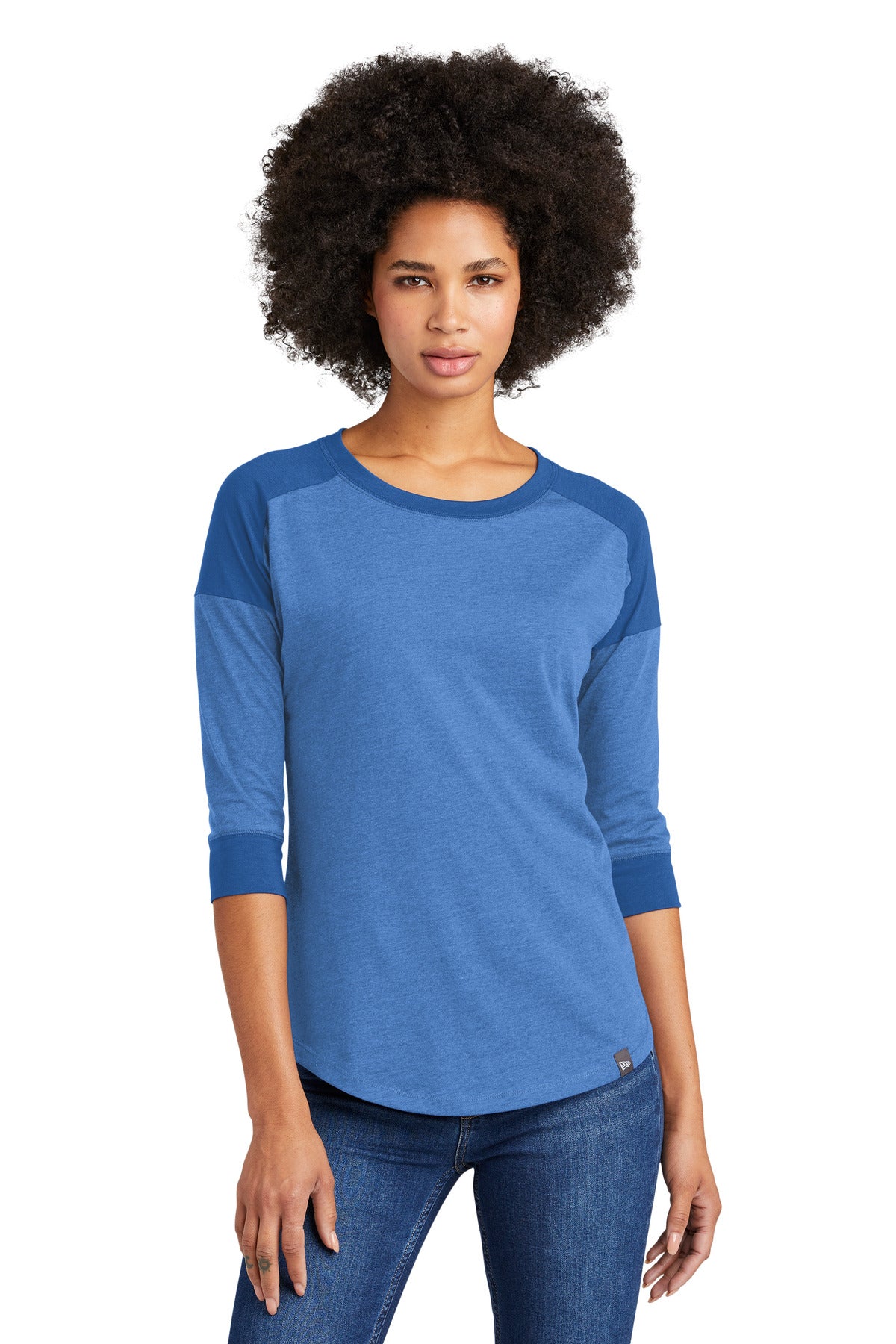 New Era   Women's Heritage Blend 3/4-Sleeve Baseball Raglan Tee. LNEA104