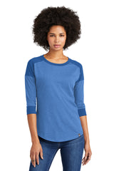 New Era   Women's Heritage Blend 3/4-Sleeve Baseball Raglan Tee. LNEA104